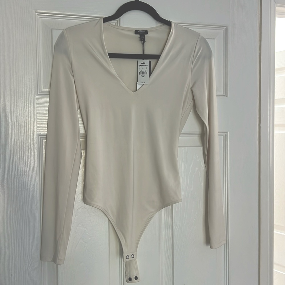 NWT Express white long sleeve bodysuit XS